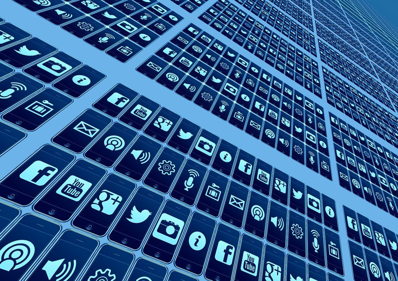 entdecken sie die welt der sozialen medien! erfahren sie, wie social media ihr unternehmen voranbringen kann, tipps für erfolgreiche strategien und aktuelle trends auf einen blick.