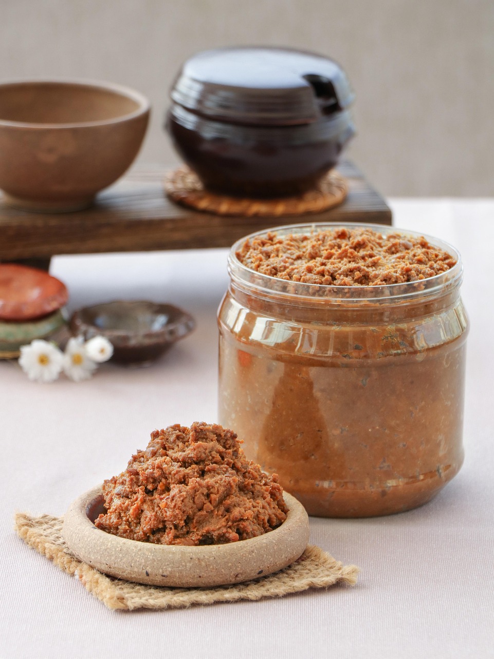 entdecken sie die welt der fermentierten lebensmittel: vorteile für die gesundheit, beliebte sorten und einfache rezepte zum nachmachen. erfahren sie, warum fermentierte speisen immer beliebter werden!